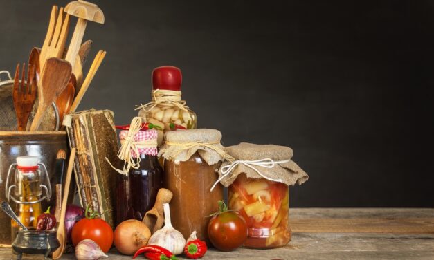 🧺 The Natural Pantry Guide: A Simple Way to Clean Up Your Diet