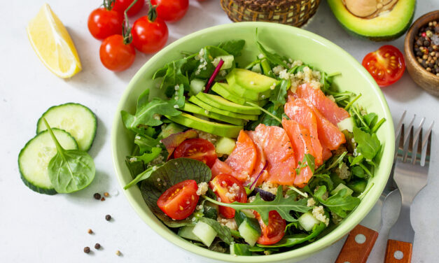 🥗 Lunch: Gut-Healing Salmon Salad